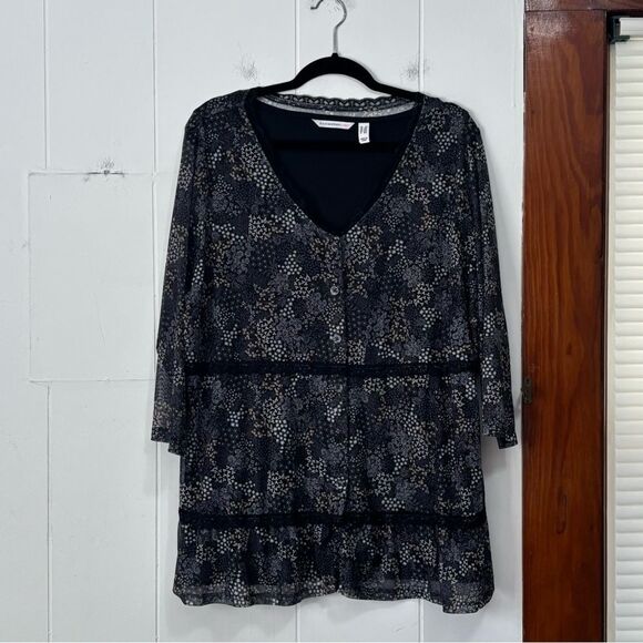 Isaac Mizrahi Floral Black Lace‎ Trim Button Down Sheer Top Size 2X - Picture 2 of 6